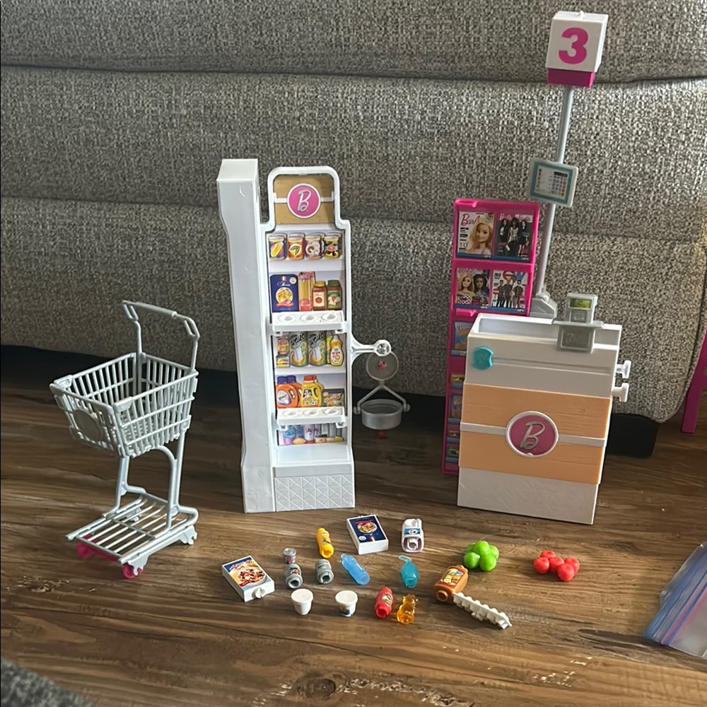 Barbie grocery store playset